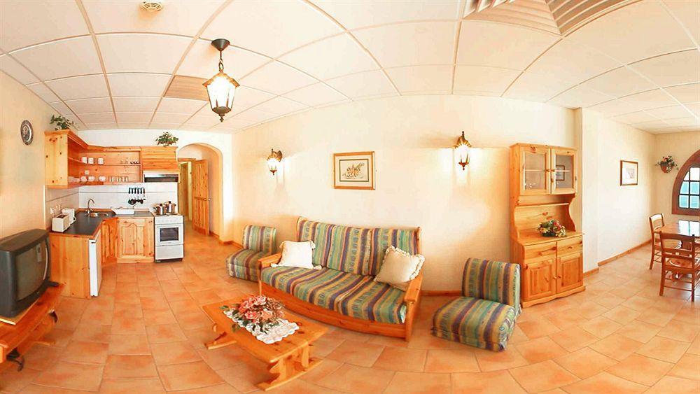 The Mediterranea Hotel & Suites San Pawl il-Baħar Kültér fotó